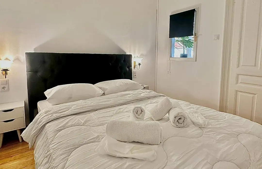 Capsules Hotel-1